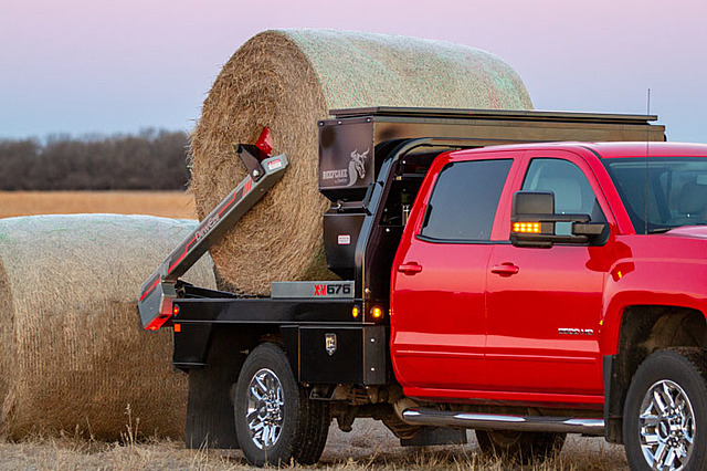 Round Bale Loader, Unloader, and Unroller