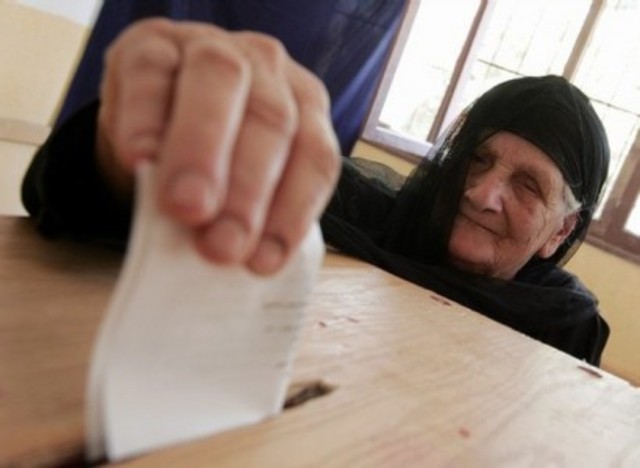 Mubarak announces he will not run again