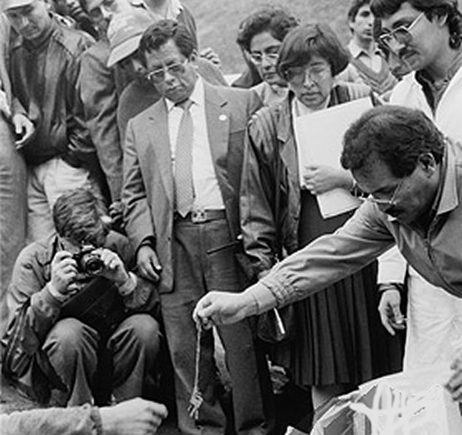 Ingresan a la fuerza a universidades