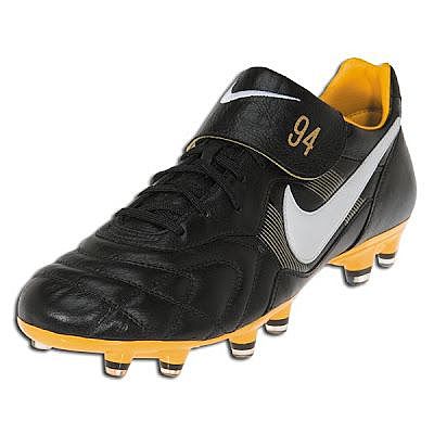 Sexto Modelo de Zapatos de Fútbol