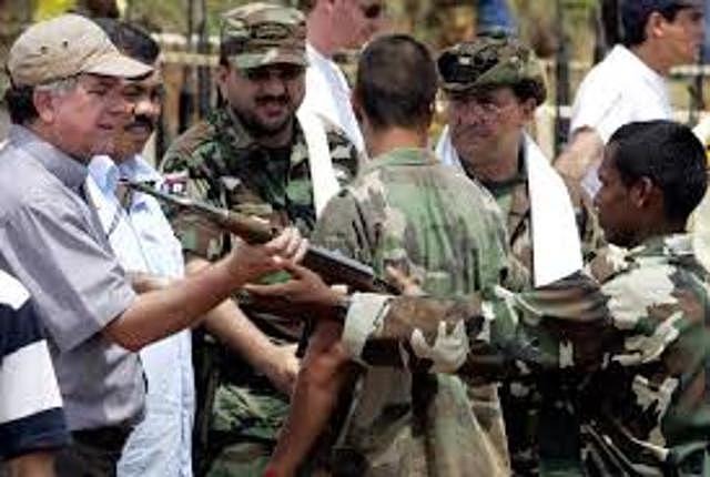 Se desmovilizan las AUC