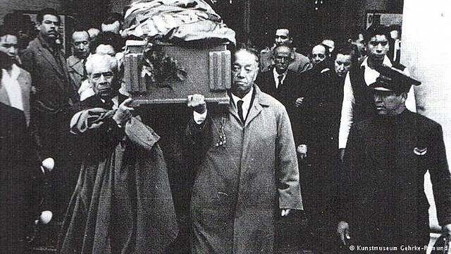 She died at age of 47 years, dies due to a pulmonary embolism