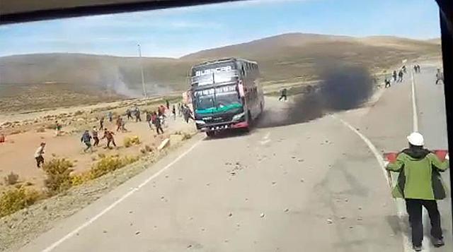 En Vila Vila, afines al MAS atacan a delegación de Potosí y hieren a 32