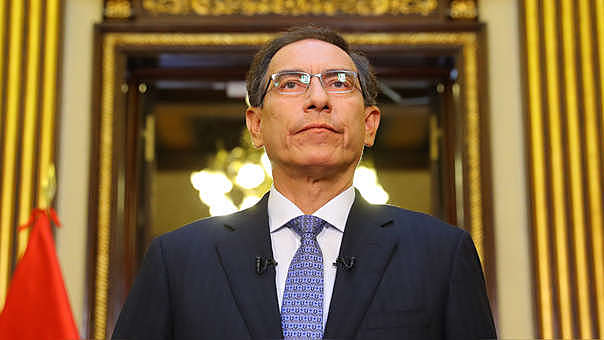MARTÍN VIZCARRA RECIBE LA POSTA DE LA PRESIDENCIA