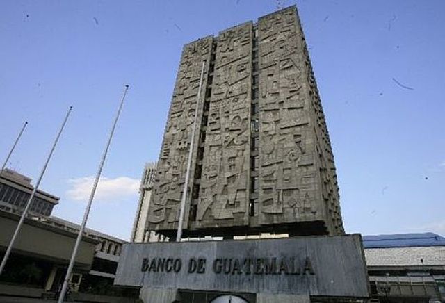 La segunda gran Reforma Monetaria que duró un año. Se crea el banco de Guatemala