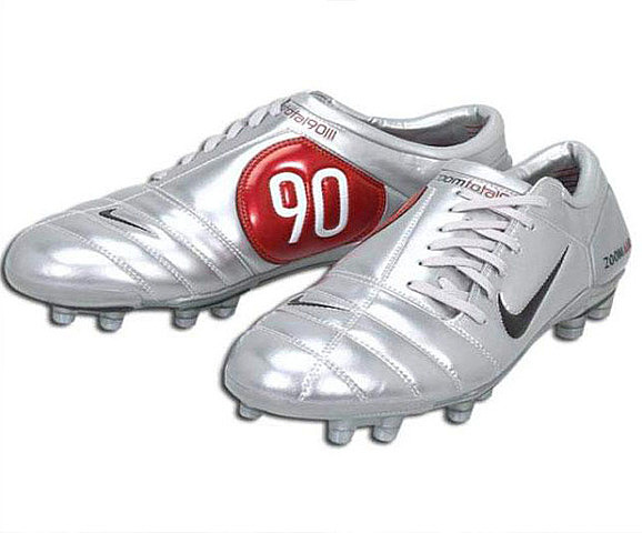 Nike Classic Total 90 III