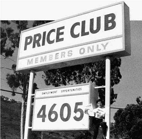 Opens first Price Club in San Diego