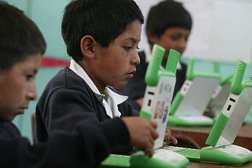 IMPLEMENTÓ EL PROGRAMA EDUCATIVO “HUASCARÁN”