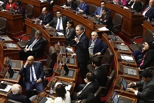 CUESTIÓN DE CONFIANZA DE SALVADOR DEL SOLAR