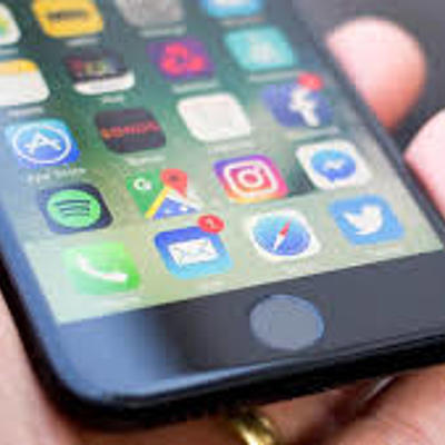 Timeline: Història de la telefonia mòbil (Arnau_Hernández)