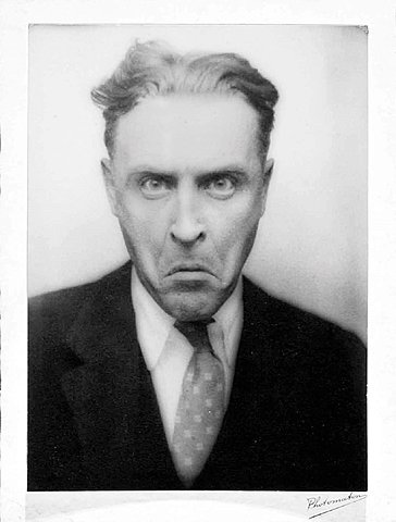 Dies from illness because of alcoholism December 21, 1940