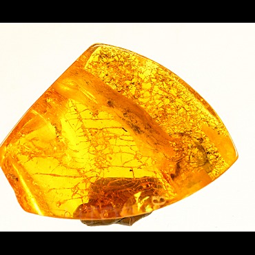 Tales de Mileto tiene el primer contacto con la electricidad