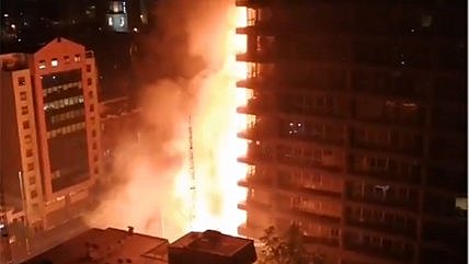 Primer herido de gravedad e incendio