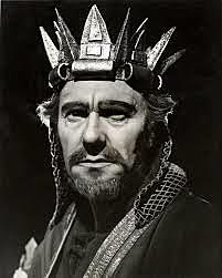 8. The Crowning of a New Ruler