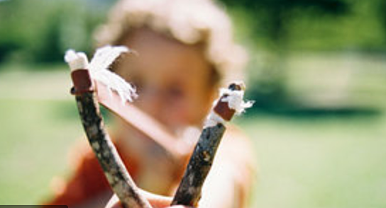 Hassan defends Amir from Assef