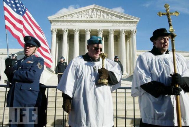 Supreme Court rules to legalize abortion in the Roe v. Wade case