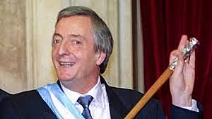 Asume la presidencia Néstor Carlos Kirchner