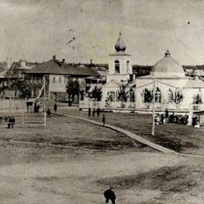 Timeline:  It was founded as a settlement in connection with the construction on the Omutnaya (Omutnitsa) river in 1773