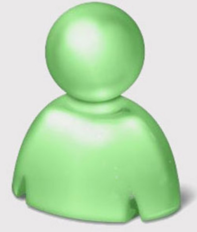 Se publica la primera versión de MSN Messenger.