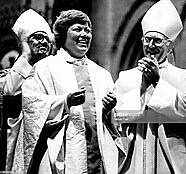 First four priests arrive in Australia