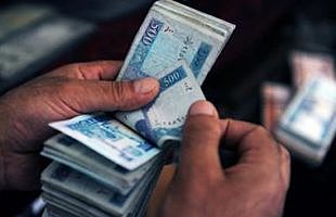 Amir Hides Money in Wahid's Home