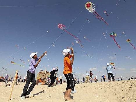 Kite Running Competition