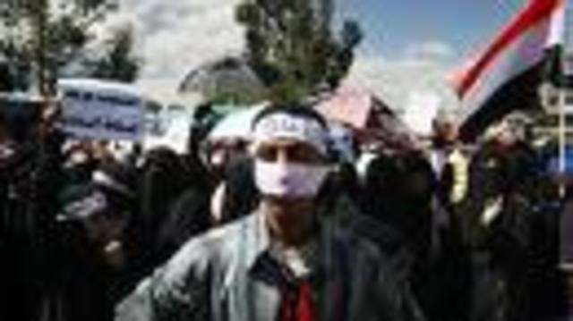 Secutiry Forces Fire Live Bullets