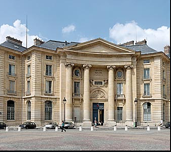 Beca a la Universitat de París.