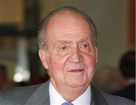 Xoan Carlos I fixo de Afonso XIII reina