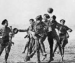 ENTRE GUERRAS 1ra primera guerra mundial 1914 - 1918 -  2da guerra mundial 1939 - 11945.