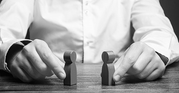 Polémica sobre la definición