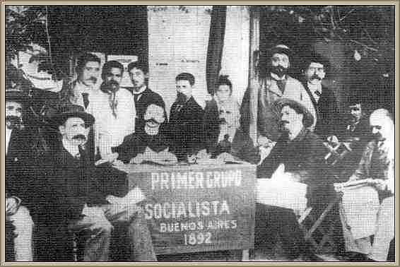 SOCIALISMO 1900