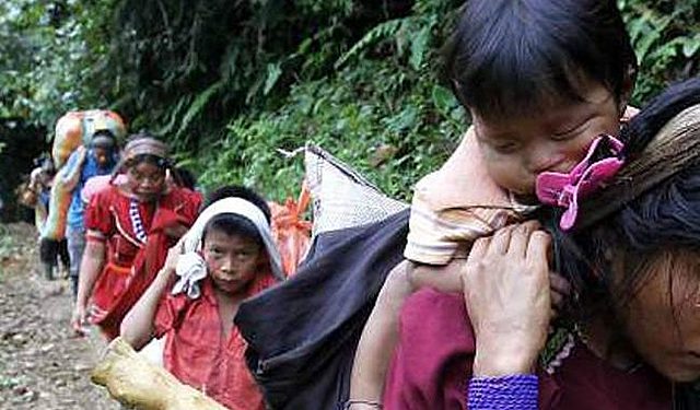 SENTENCIA DE LA CORTE CONSTITUCIONAL AUTO 004