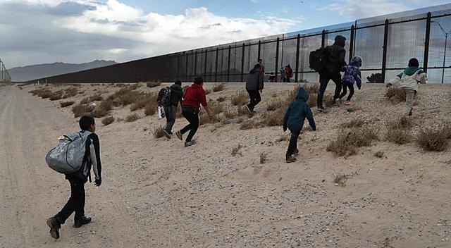 Cruzando la Frontera