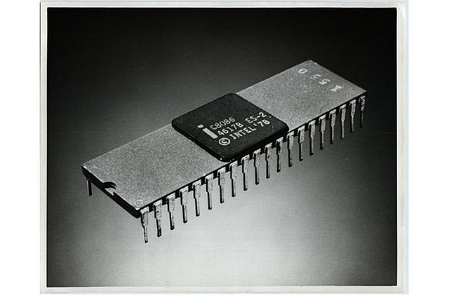 INTEL 8086