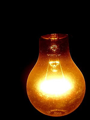 Se introducen gases en la ampolleta