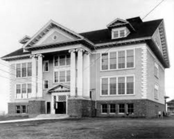 ruby had the first day at white school in new orleans