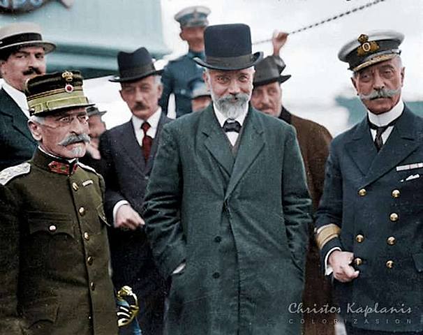 Οι δύο κυβερνήσεις του κράτους