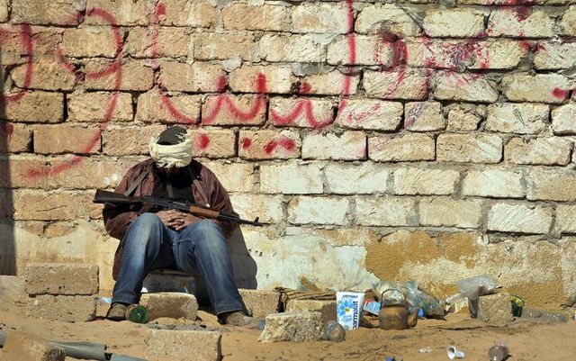 I ribelli disposti a una tregua. Ma Gheddafi attacca