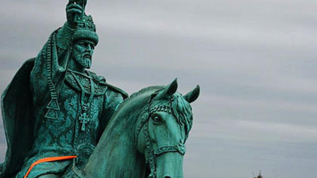 Ivan the Terrible leaves Moscow