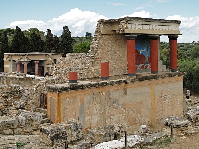 Creación de Cnosos y Festos en Creta