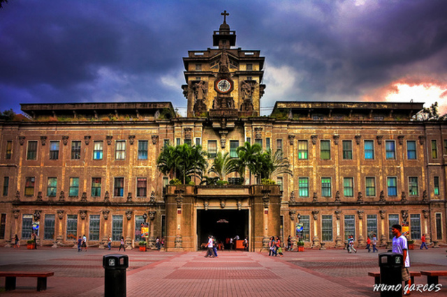 Foundation of the "Universidad de Santo Tomas" & Christanization