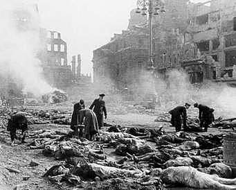 1942 The Allies begin to counteract the attack of Germany and the countries of the axis