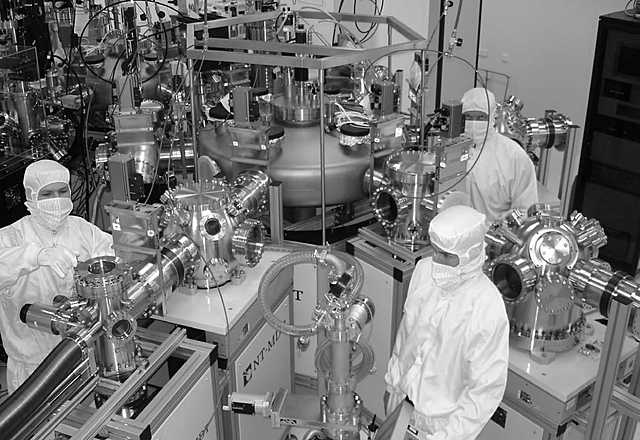 Начало применения нанотехнологических методов в промышленности.