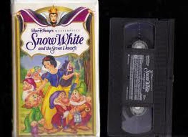 Snow White and the Seven Dwarfs/First animations to have speaking characters