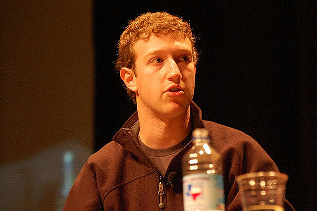 CUANDO SE CREO FACEBOOK