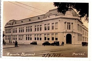 Creación de la primer Escuela Nacional de Paraná