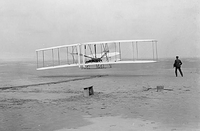 PRIMER VUELO PROPULSADO
