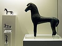 Arte Griego Estatuilla de caballo, ofrenda a Zeus, bronce, Periodo Geométrico