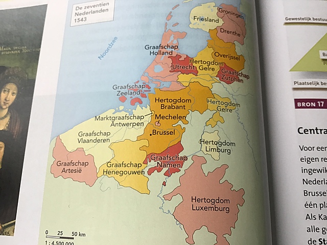 Karel de V wordt landsheer